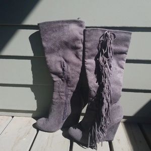 Grey suede fringe calf-length boots!